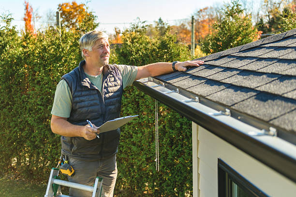 Professional Roof Repair technician working in Minnetonka, MN
